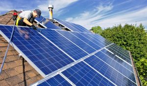 Service d'installation de photovoltaïque et tuiles photovoltaïques à Sourdeval